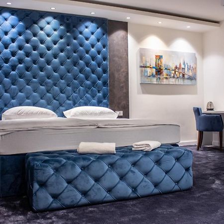 Hotel Forty Two ซาเกร็บ ภายนอก รูปภาพ