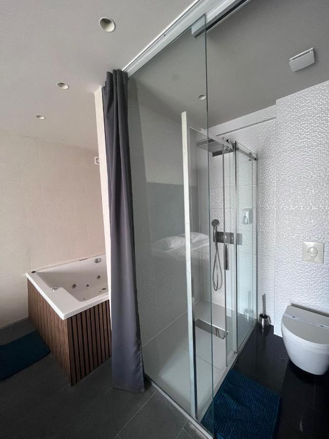Hotel Forty Two ซาเกร็บ ภายนอก รูปภาพ
