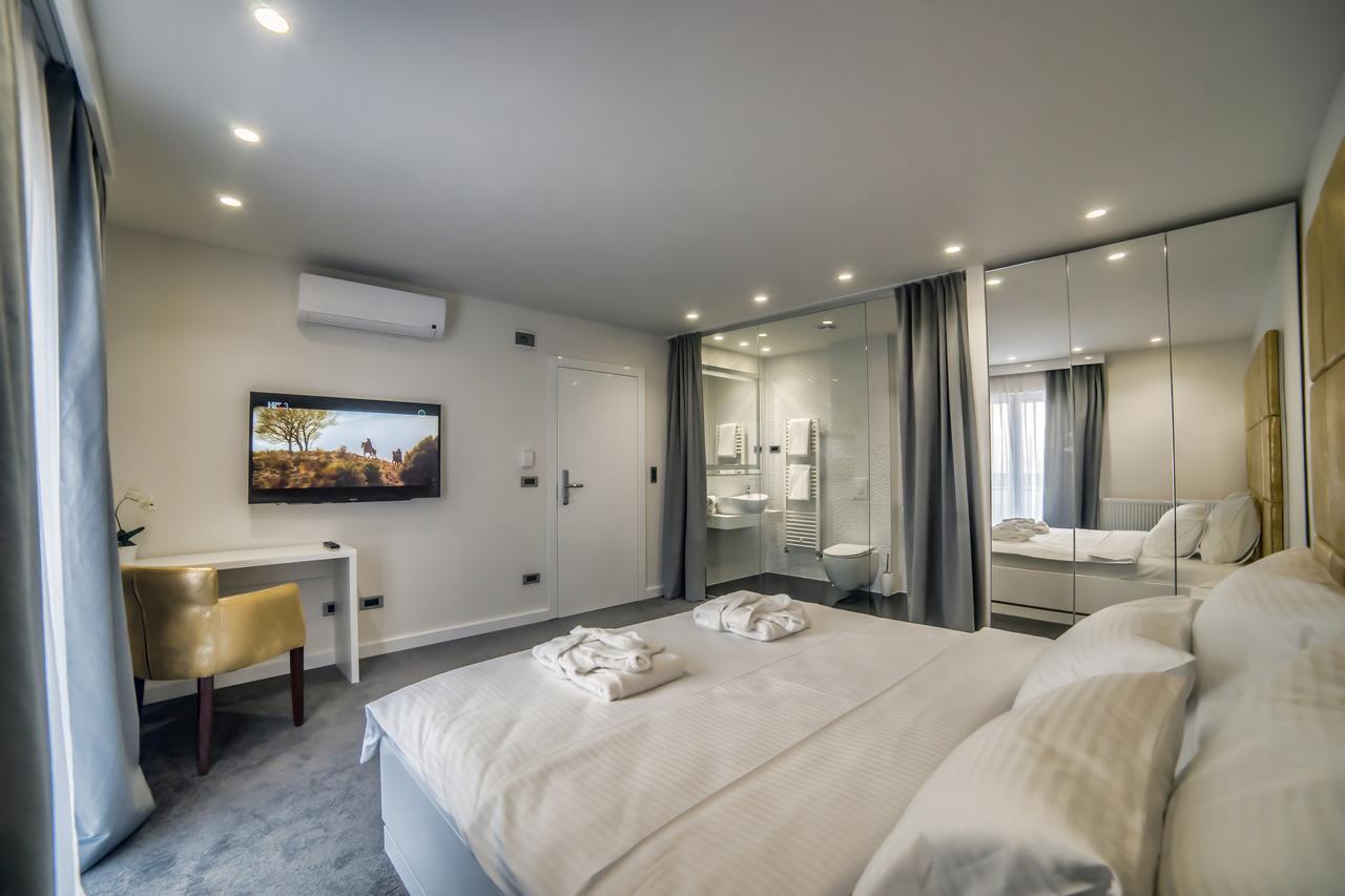 Hotel Forty Two ซาเกร็บ ภายนอก รูปภาพ