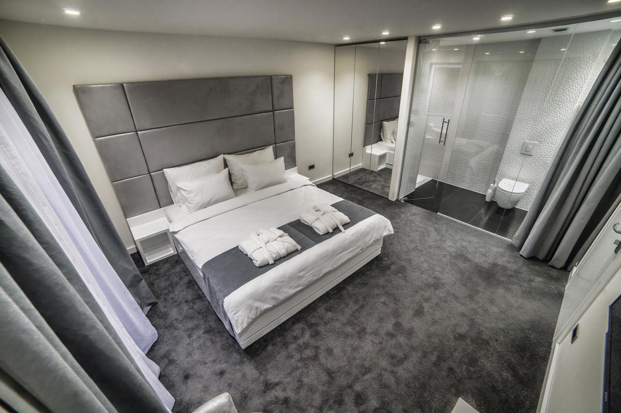 Hotel Forty Two ซาเกร็บ ภายนอก รูปภาพ